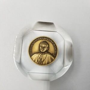 Vintage Coin Papal Visit 1979 In Lucite Pope Paperweight John Paul